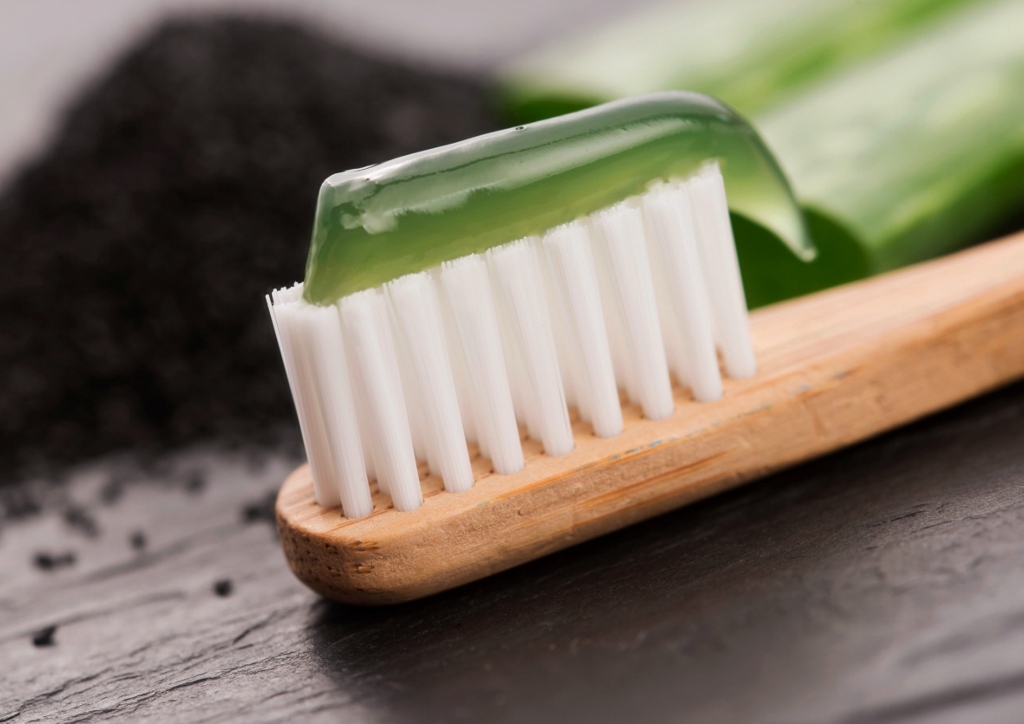 Zahnpasta selber machen, DIY-Zahnpasta, Zahncreme, grüne Zahnpasta