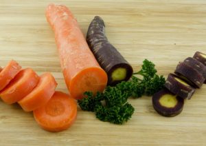 Urmöhre, Schwarze Möhre, Möhren, Möhre, Karotte, Karotten, Rüben, Rübe, Gelbe Rüben, Gelbe Rübe, Mohrrübe, Mohrrüben, Daucus, Daucus carota, Daucus carota subsp. sativus