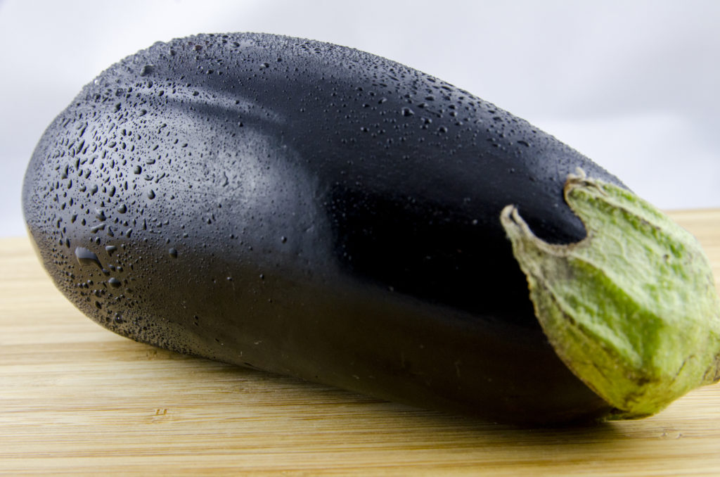 Aubergine, Auberginen, Eierpflanze, Solanum melongena