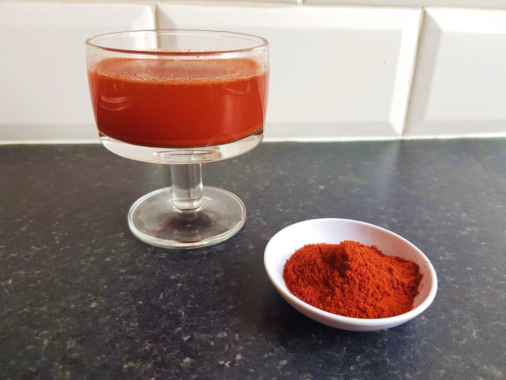Naturfarben, Farben, Pflanzenfarbstoffe, Flavonoide, Naturfarben herstellen, pflanzliche Farbstoffe, Rot, Carotinoide, Paprika, Capsanthin, Capsorubin