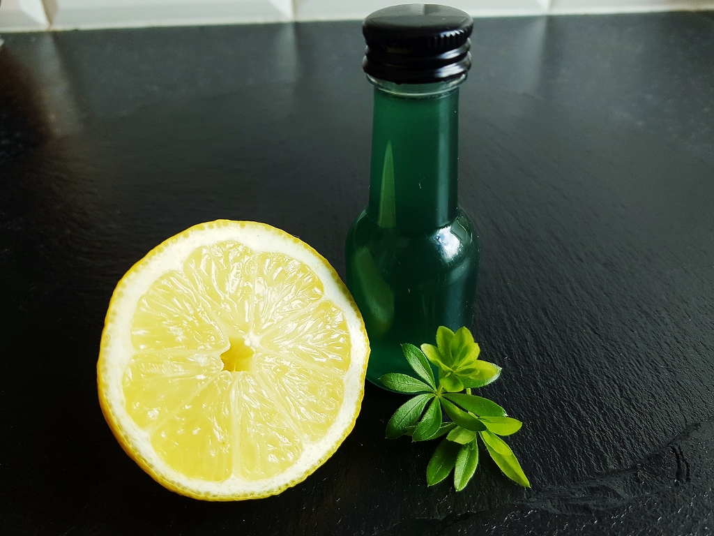 Waldmeister, Waldmeister Sirup, Grüne Farbe