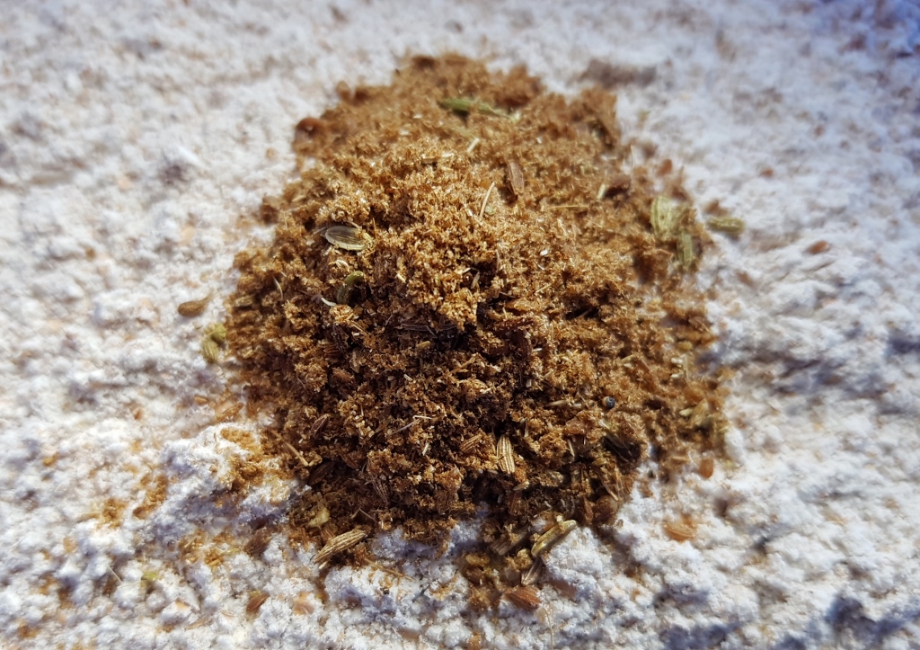 Brotgewürz, Brotteig, Gewürzmischung