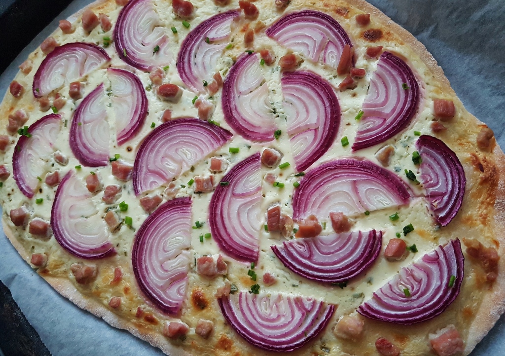 Flammkuchen, Elsässer Flammkuchen, Tarte flambée