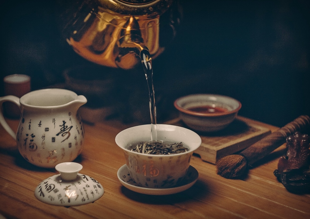 Tee, Teekräuter, Grüner Tee, Teepflanze, Kamelie, Camellia sinensis, Teestrauch, Teeblätter, Teezeremonie
