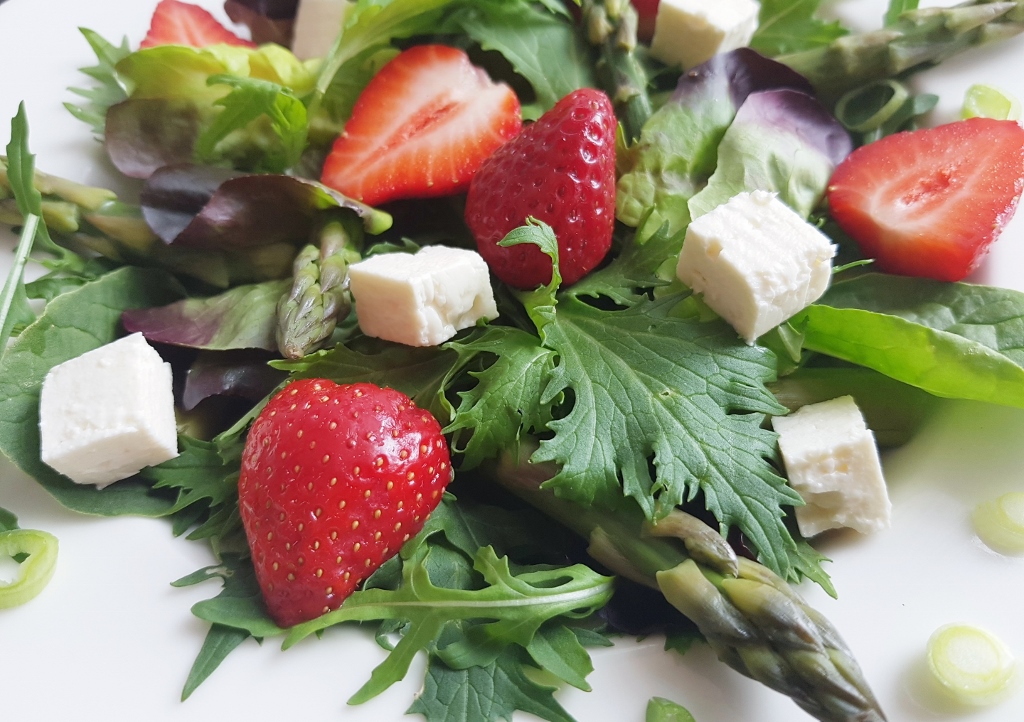 Spargel, Spargelsalat, Erdbeeren