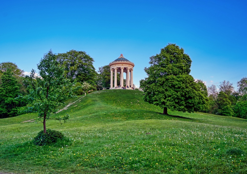 Naturhochzeit in München, Englischer Garten, Monopteros