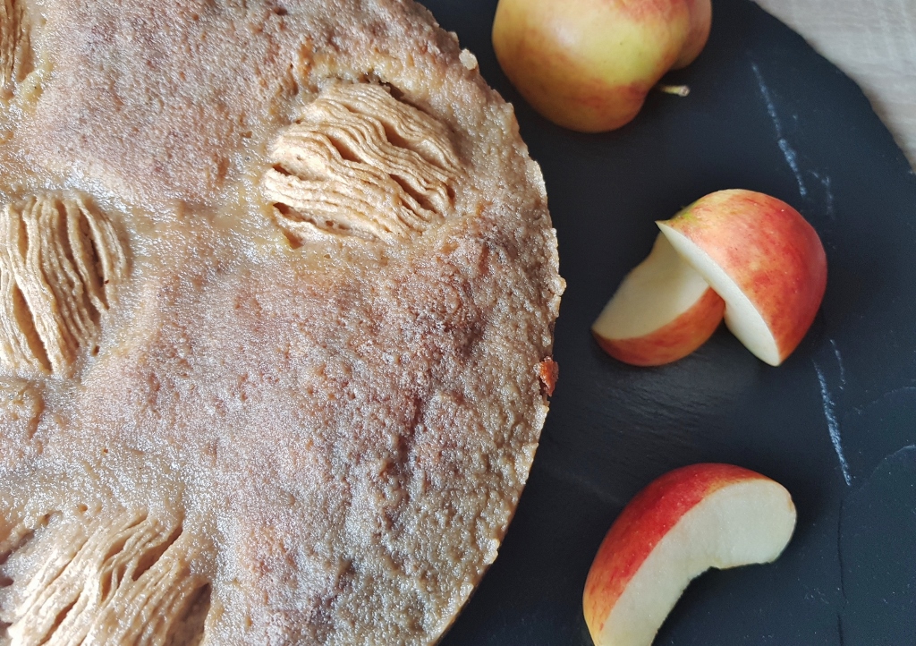 Mabon-Erntekuchen, Mabon, Erntekuchen, Apfelkuchen, Zimtglasur
