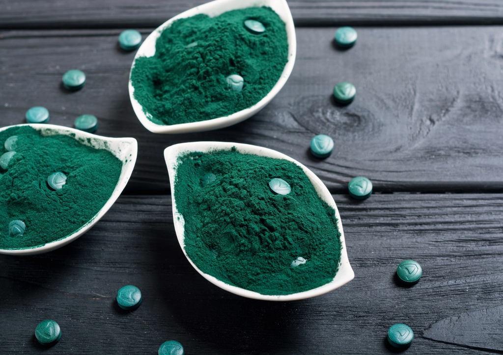 Spirulina, Spirulina platensis, Arthrospira platensis, Spirulina-Pulver