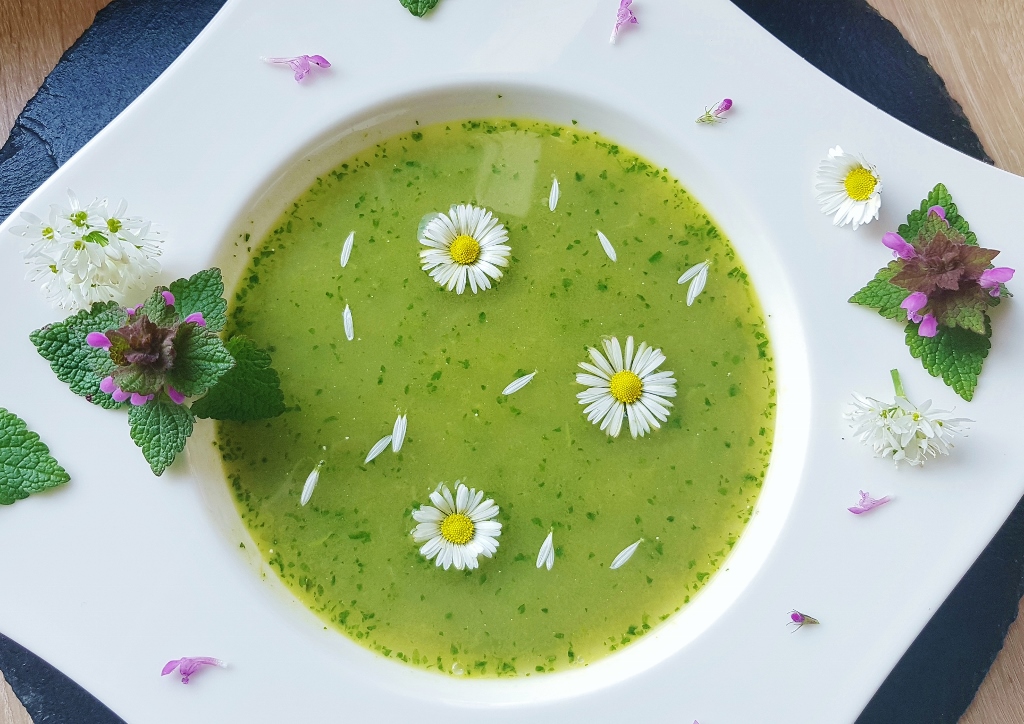 Gründonnerstagsuppe, Neunkräutersuppe, Grüne Neune